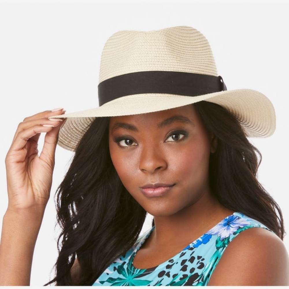 NEW Elegant Cream Sun Hat with Black Band